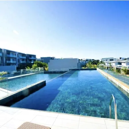 Azuri Apartment With Beach, Pools, Gym, Golf, Shops, Restaurants, Spa, Boat Activities, Tennis &Paddle Court, Kids Corner Roches Noires Room photo
