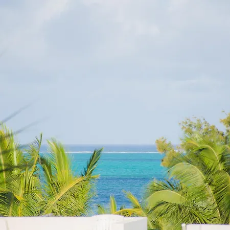 Azuri Apartment With Beach, Pools, Gym, Golf, Shops, Restaurants, Spa, Boat Activities, Tennis &Paddle Court, Kids Corner Roches Noires Exterior photo