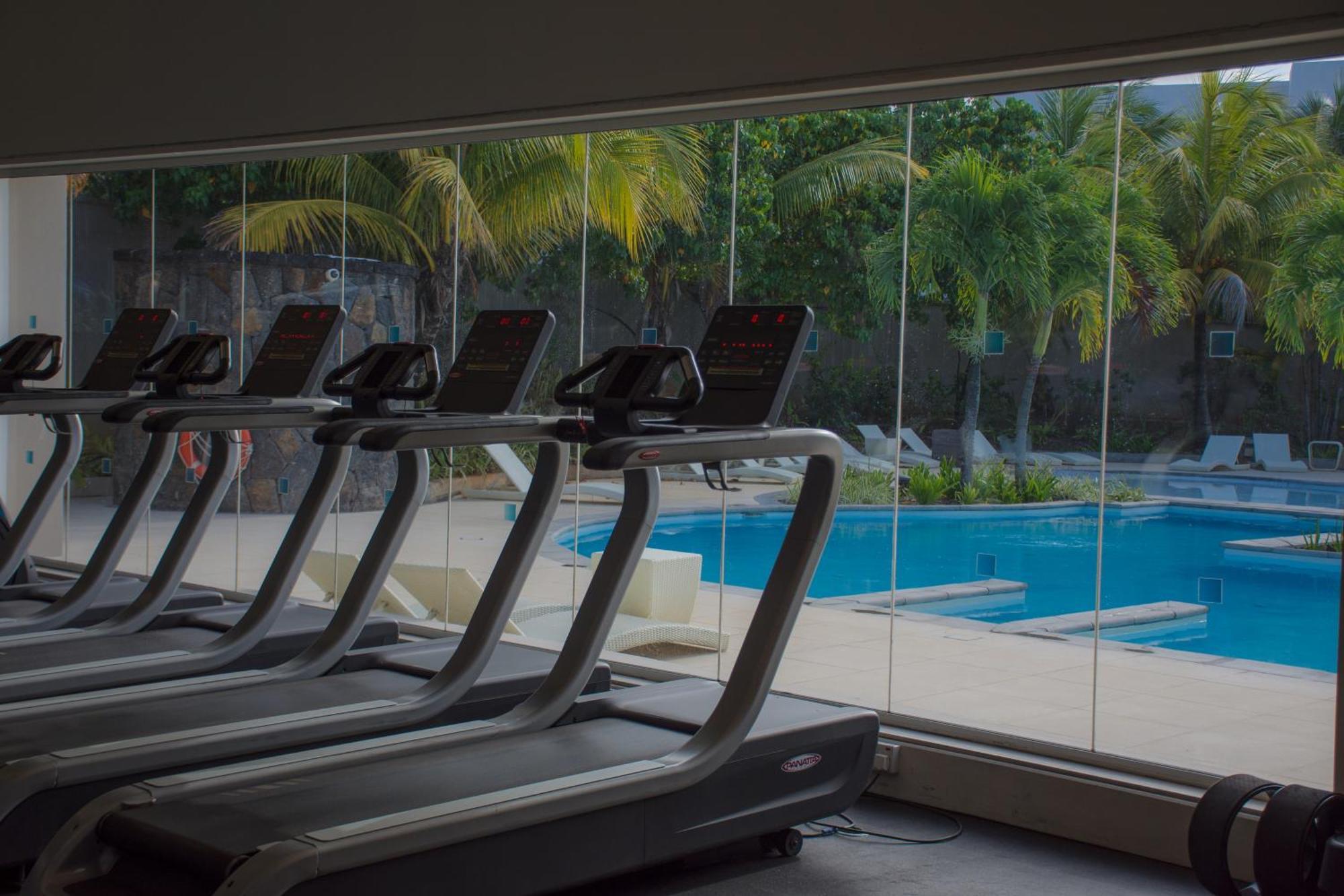 Azuri With Beach, Pools, Gym, Golf, Shops, Restaurants, Spa, Boat Activities, Tennis &paddle Court, Kids Corner Appartement Roches Noires
