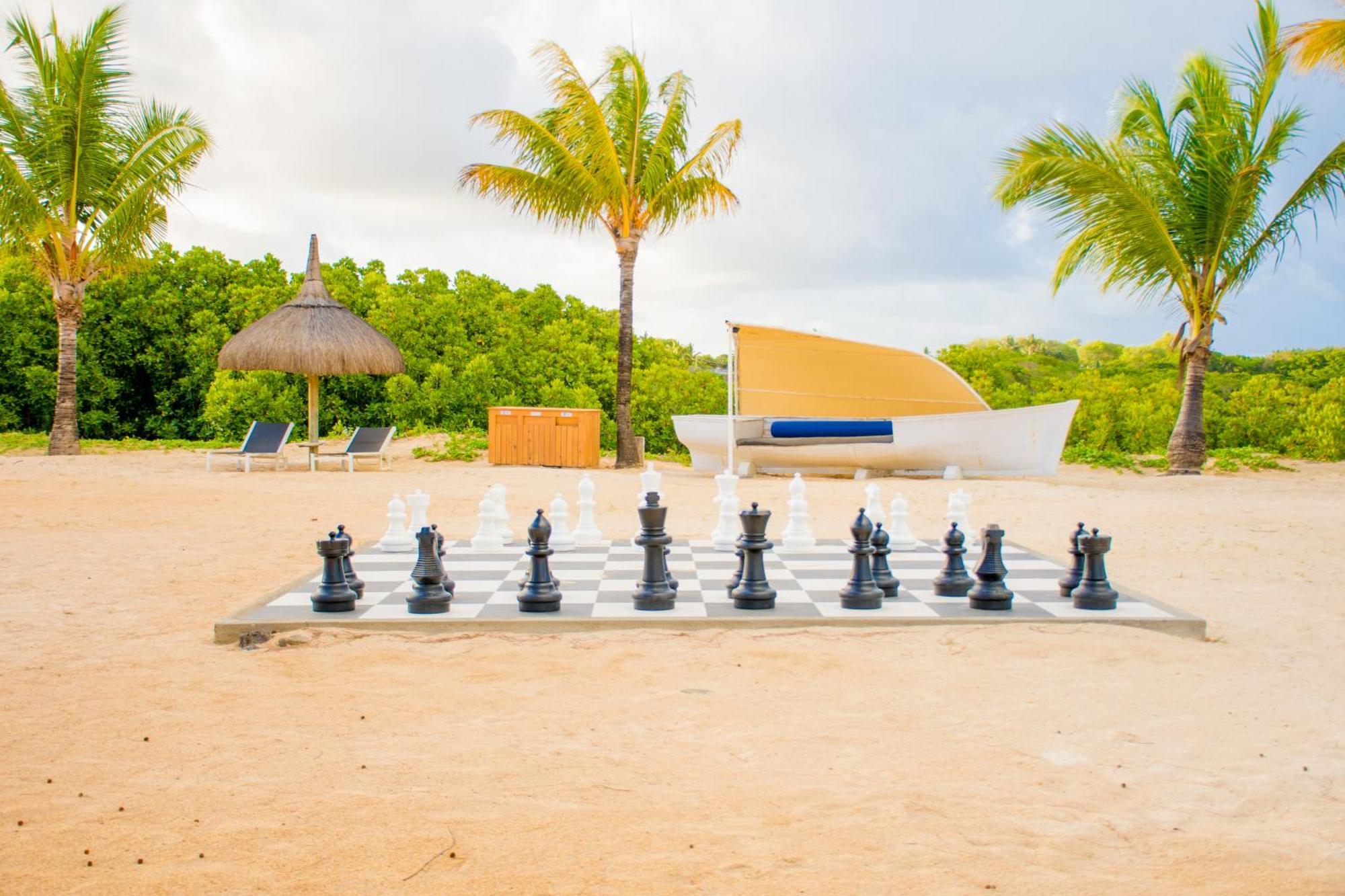 Appartement Azuri With Beach, Pools, Gym, Golf, Shops, Restaurants, Spa, Boat Activities, Tennis &paddle Court, Kids Corner *