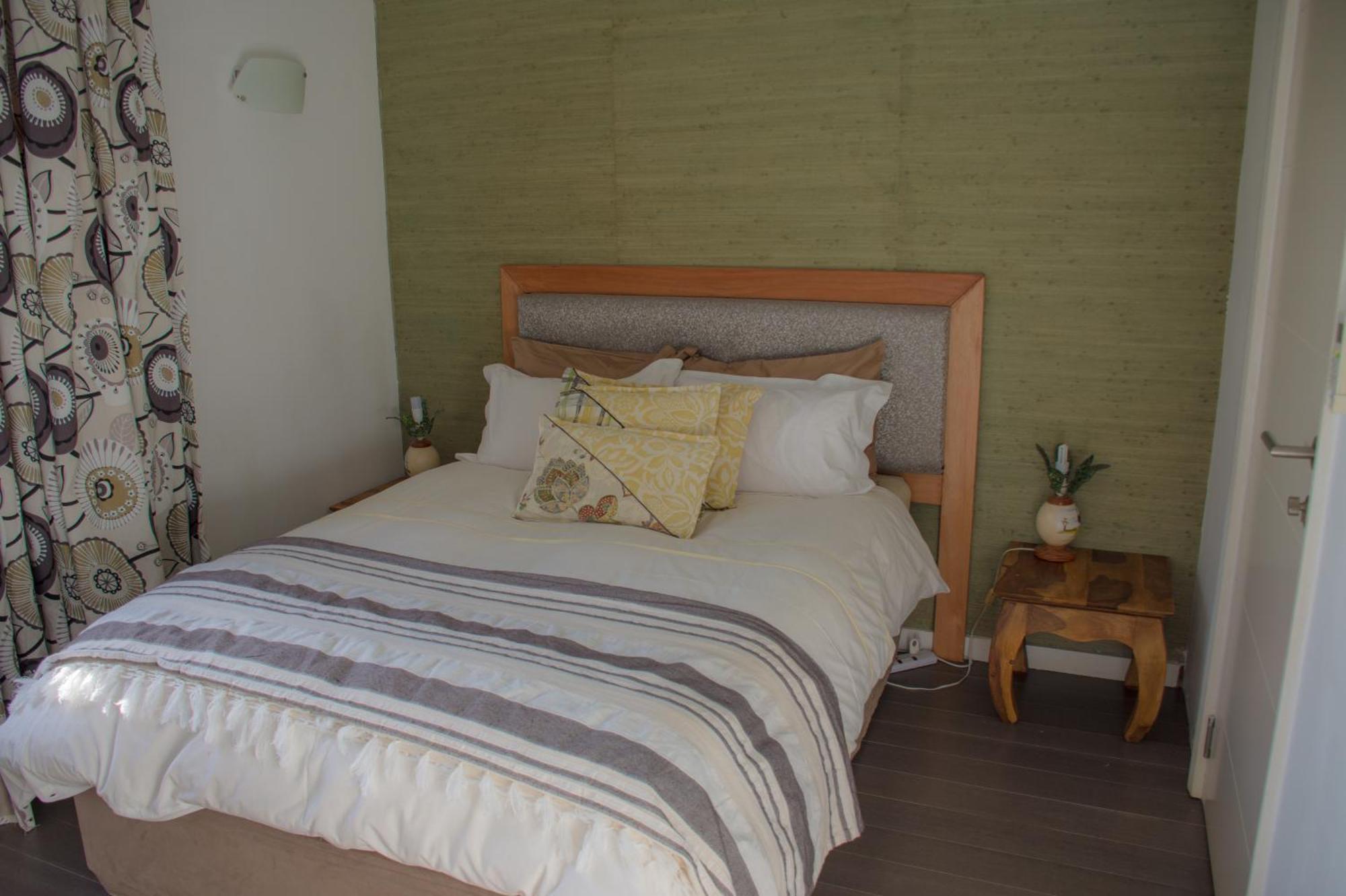 Azuri With Beach, Pools, Gym, Golf, Shops, Restaurants, Spa, Boat Activities, Tennis &paddle Court, Kids Corner Roches Noires